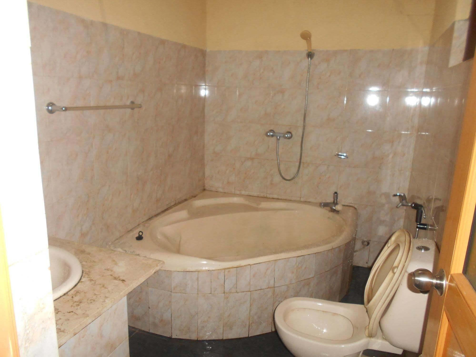 Sapphire Holiday Resort Ratnapura Dış mekan fotoğraf
